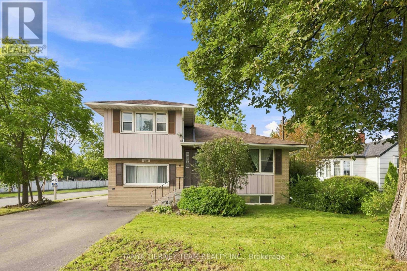 118 ROSSLAND ROAD W, Oshawa, Ontario