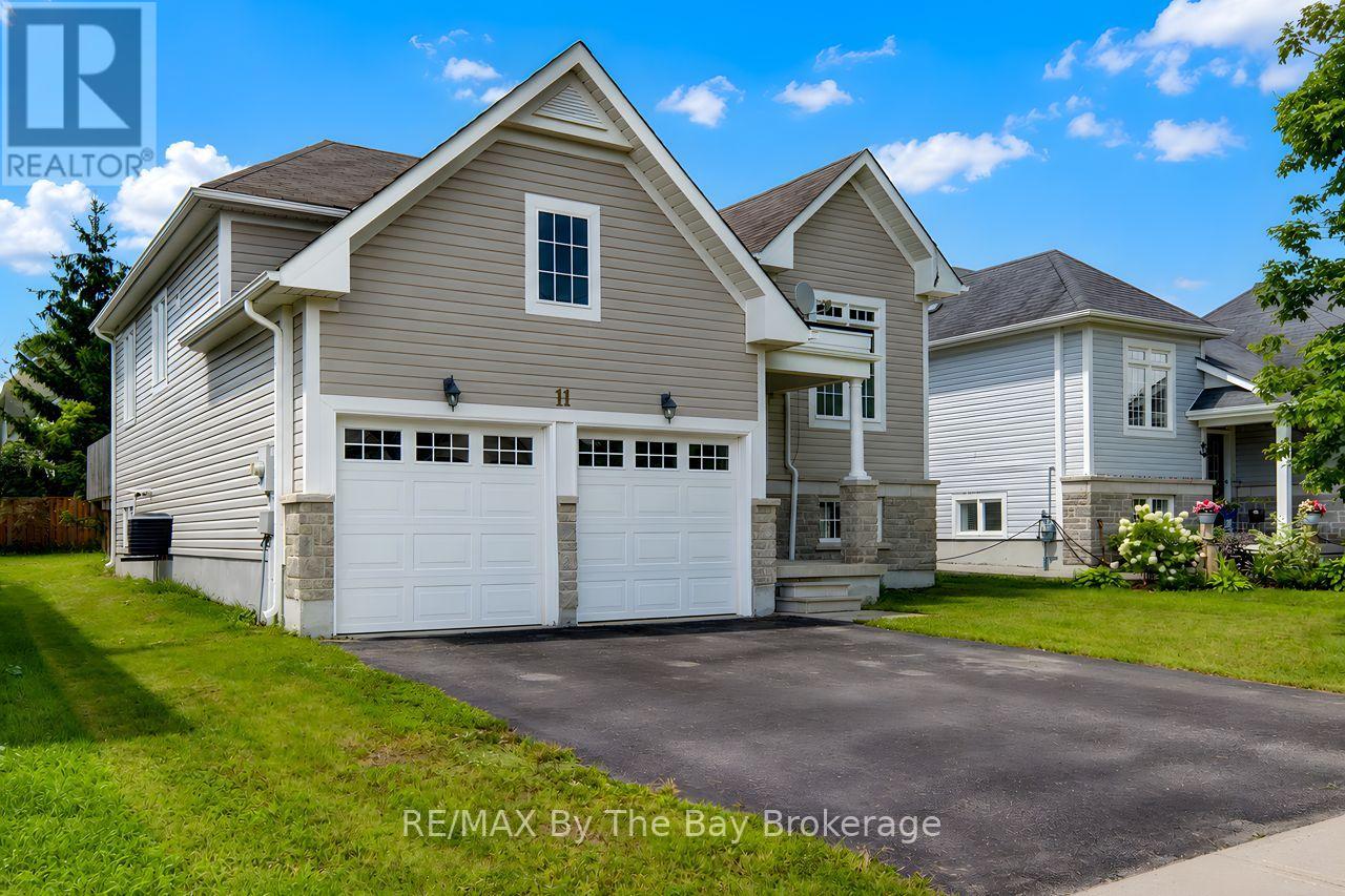 11 Grand Poplar Lane, Wasaga Beach, Ontario  L9Z 0C7 - Photo 2 - S13737124