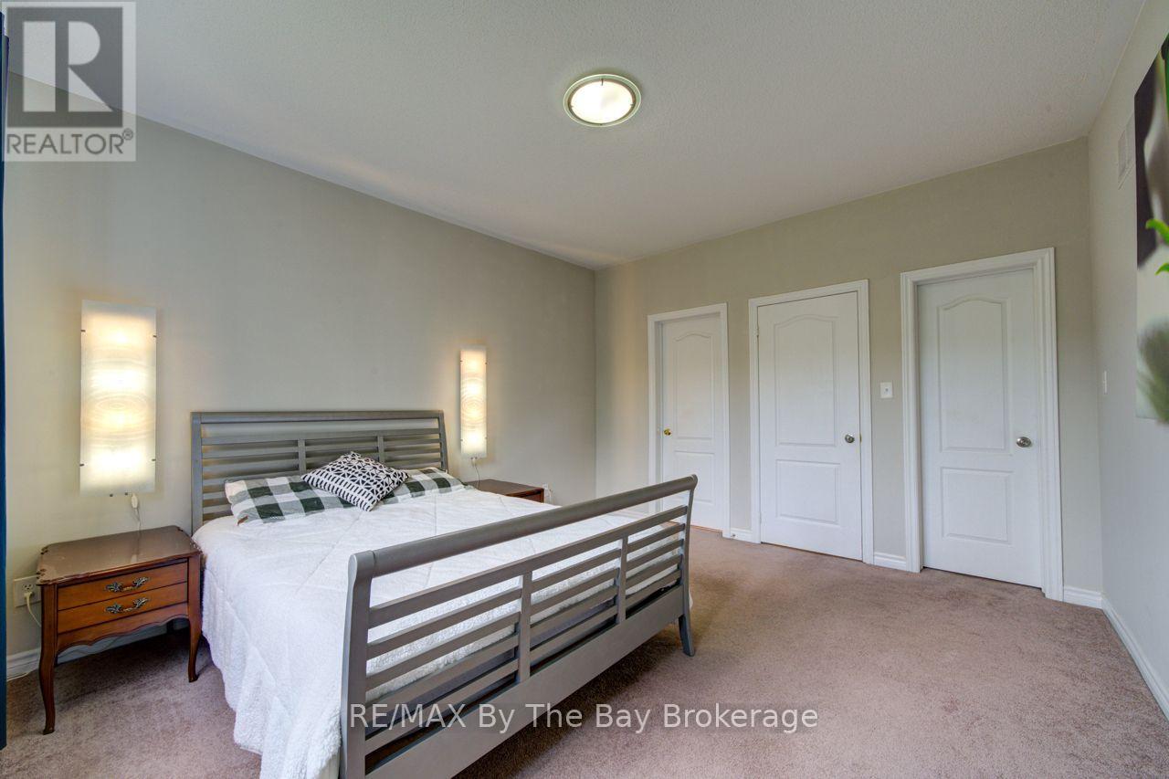 11 Grand Poplar Lane, Wasaga Beach, Ontario  L9Z 0C7 - Photo 22 - S13737124