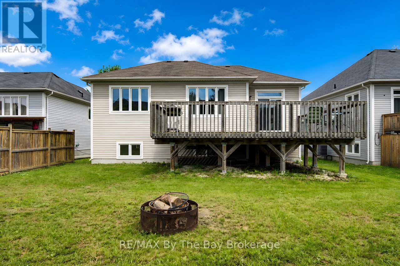 11 Grand Poplar Lane, Wasaga Beach, Ontario  L9Z 0C7 - Photo 35 - S13737124