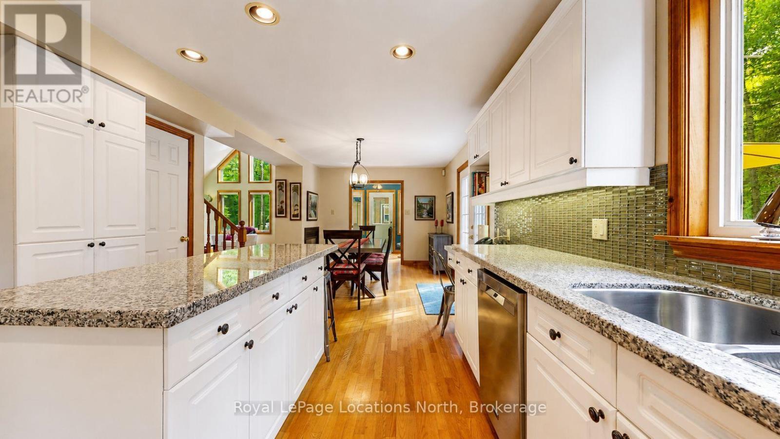 1657 Shore Lane, Wasaga Beach, Ontario  L9Z 1W4 - Photo 27 - S13737164