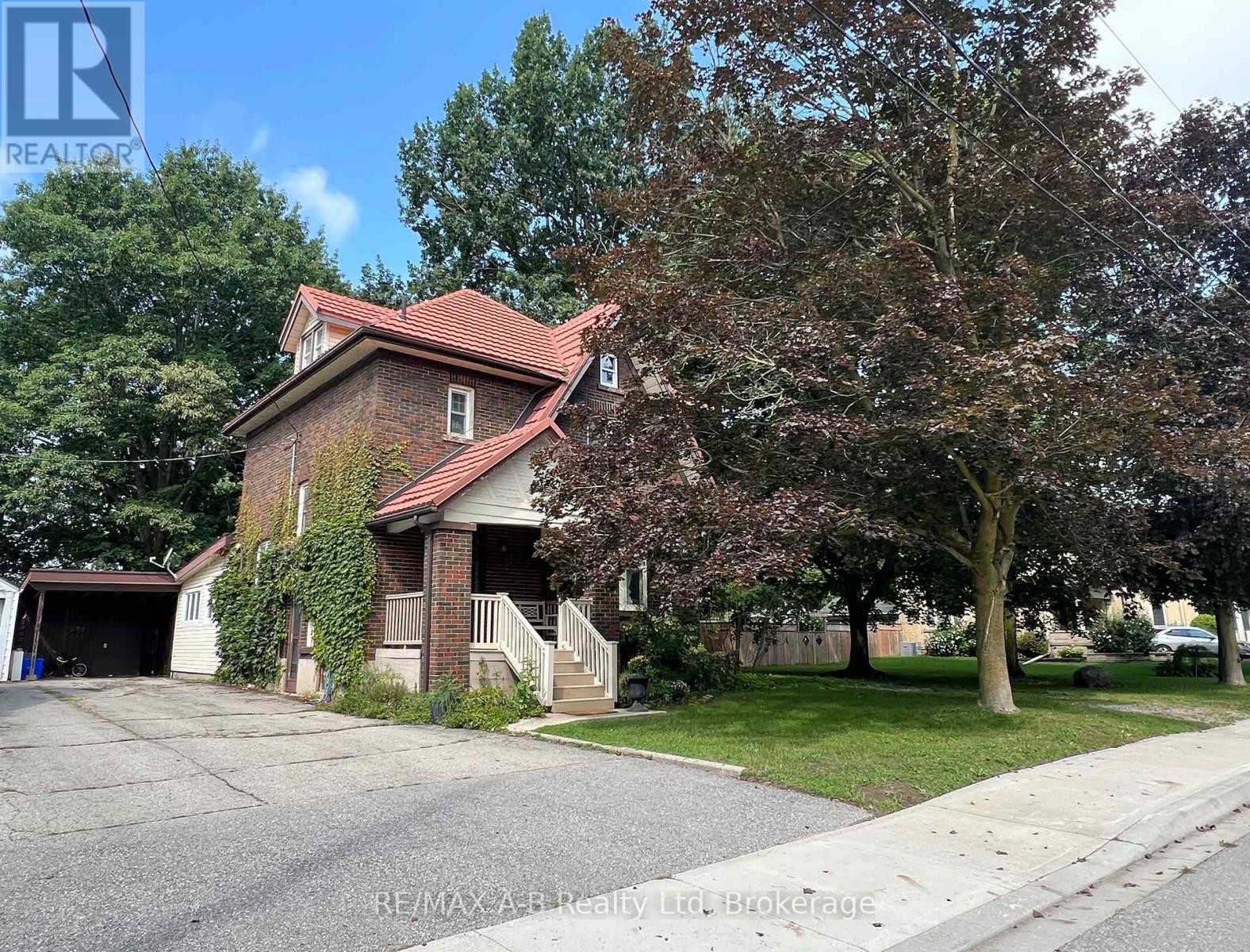 31 JOHN STREET, East Zorra-Tavistock, Ontario