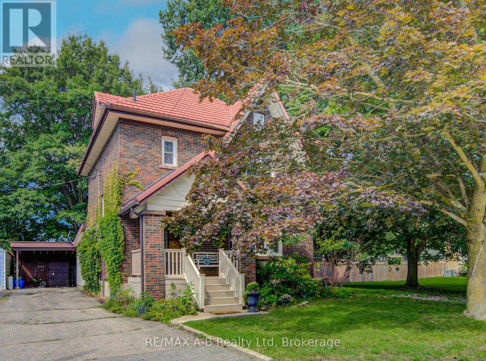 31 John Street, East Zorra-Tavistock (Tavistock), Ontario  N0B 2R0 - Photo 2 - X13737036