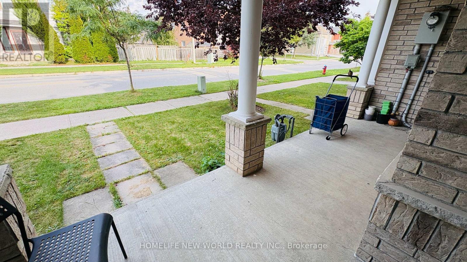 94 Forestwood Street, Richmond Hill, Ontario  L4S 2K5 - Photo 2 - N13737056