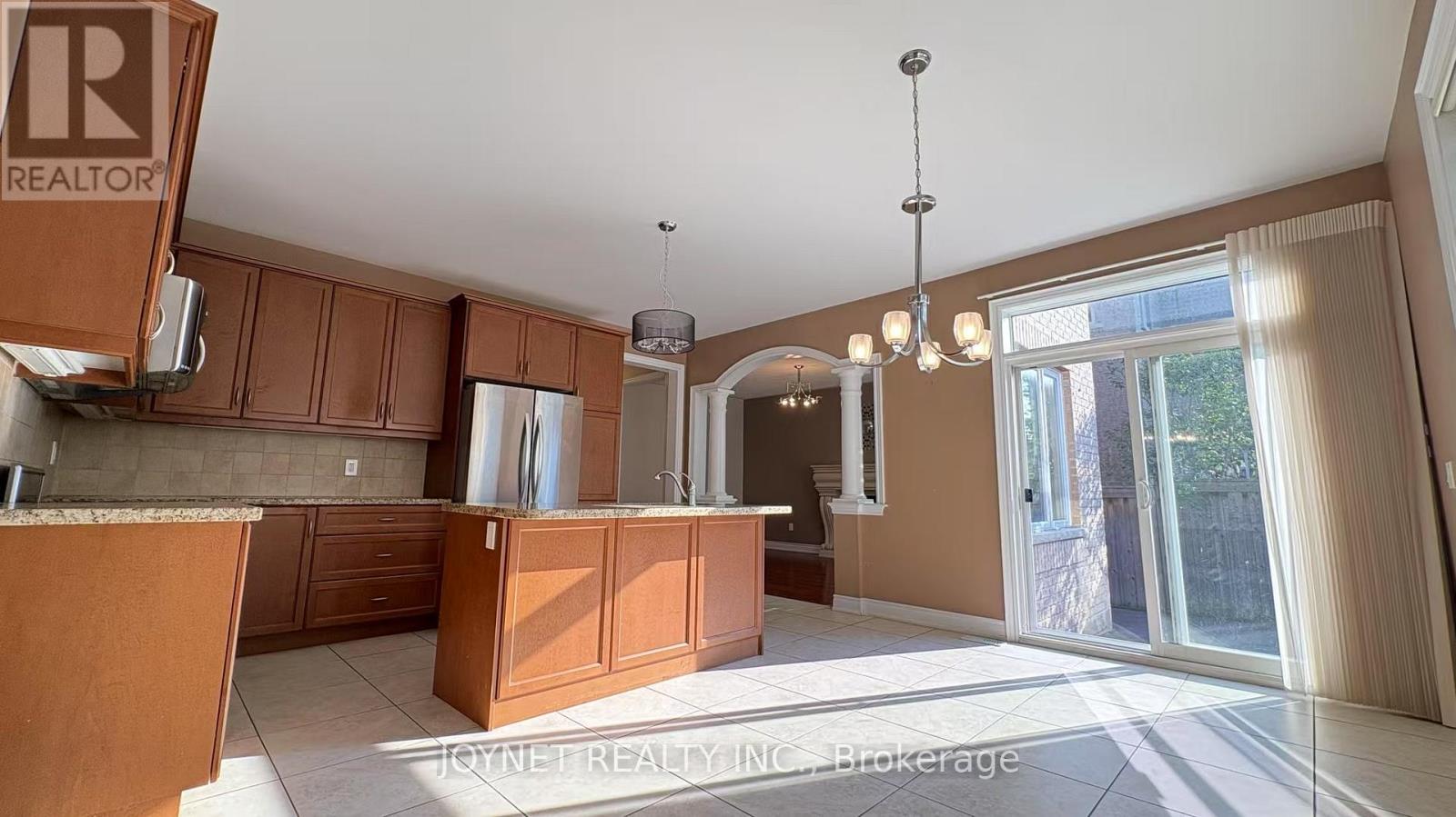 373 Lauderdale Drive, Vaughan (Patterson), Ontario  L6A 4S9 - Photo 13 - N13737230