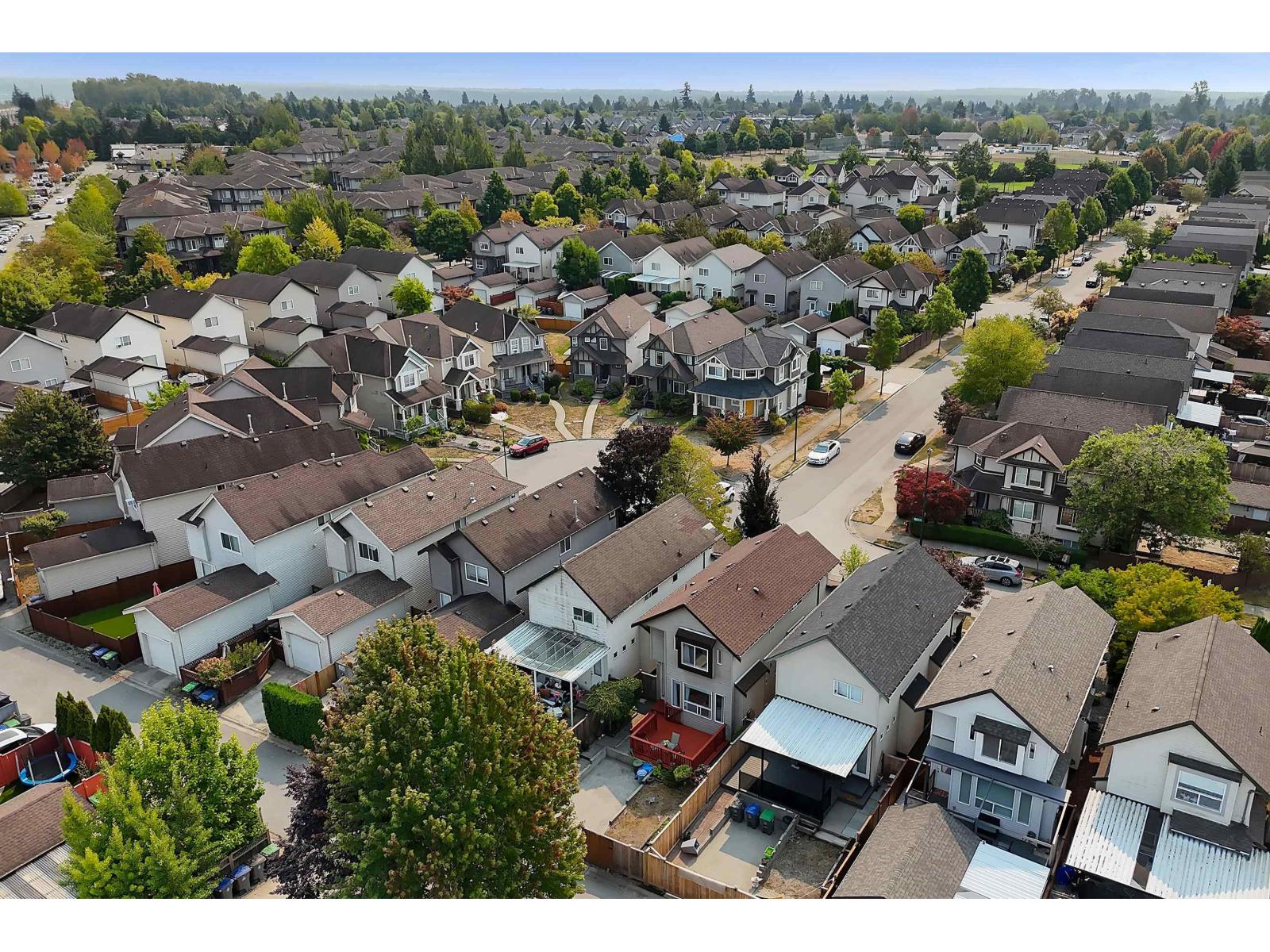 18539 67a Avenue, Surrey, British Columbia  V3S 9B5 - Photo 33 - R3159650