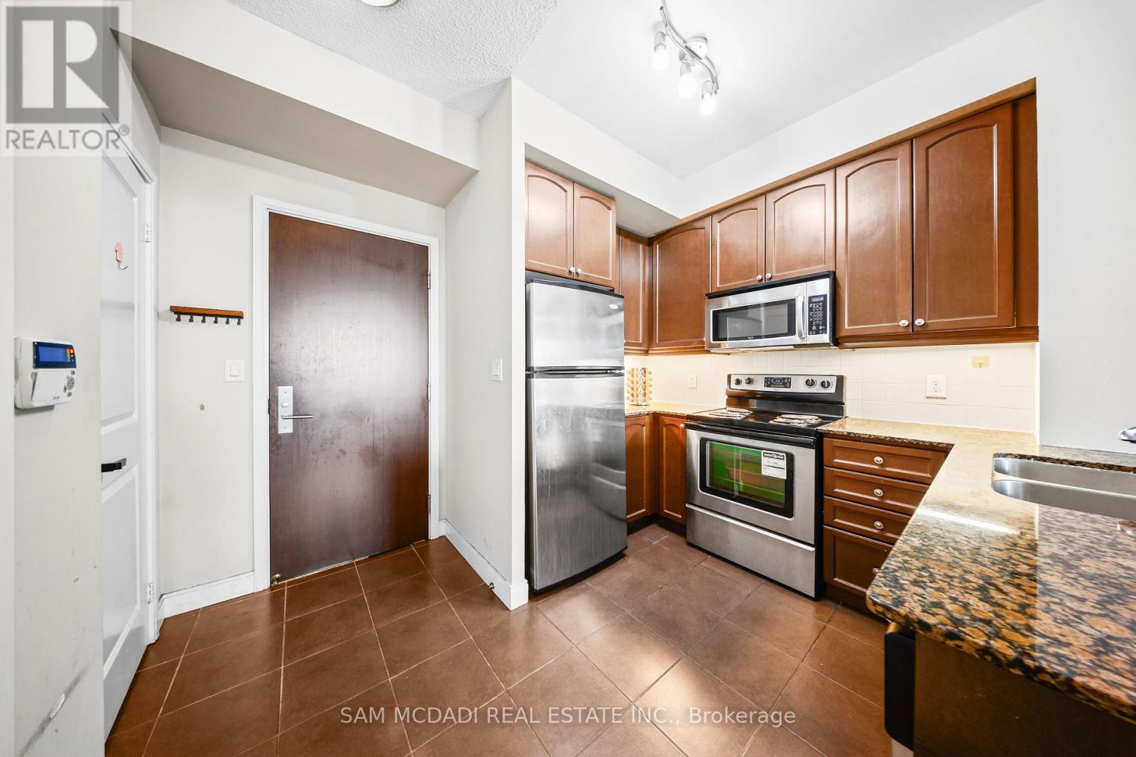 2408 - 60 Absolute Avenue, Mississauga, Ontario  L4Z 0A9 - Photo 4 - W13737038