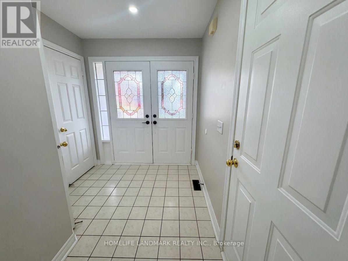 59 Checkerberry Crescent, Brampton, Ontario  L6R 2S9 - Photo 4 - W13737146