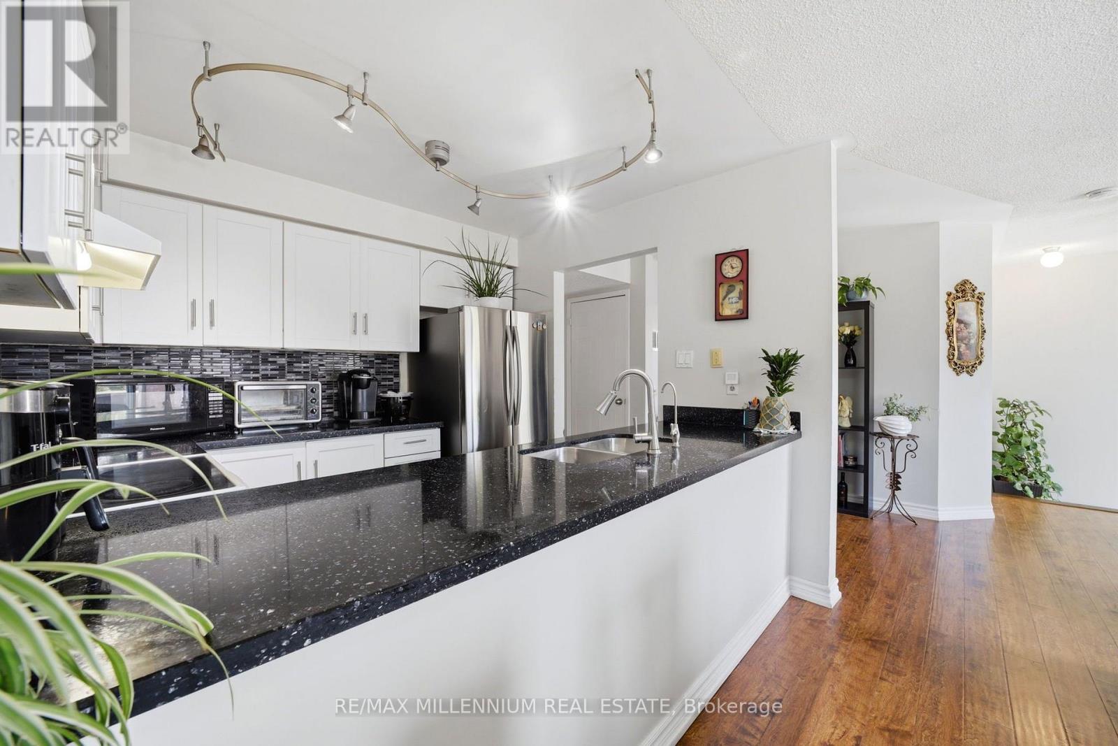 24 - 115 Bristol Road E, Mississauga, Ontario  L4Z 3P7 - Photo 16 - W13737242