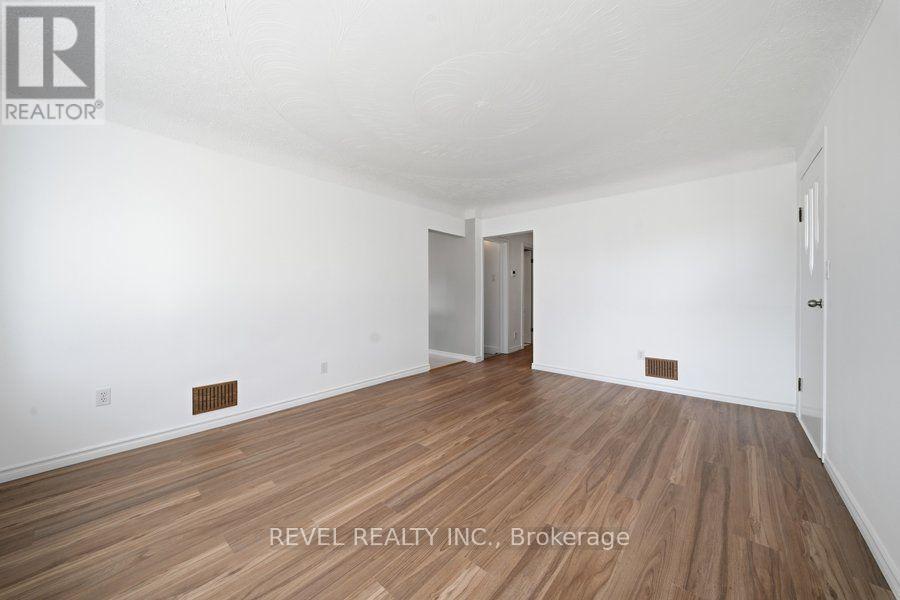 310 Caledon Avenue, Hamilton, Ontario  L9C 3E2 - Photo 8 - X13737034