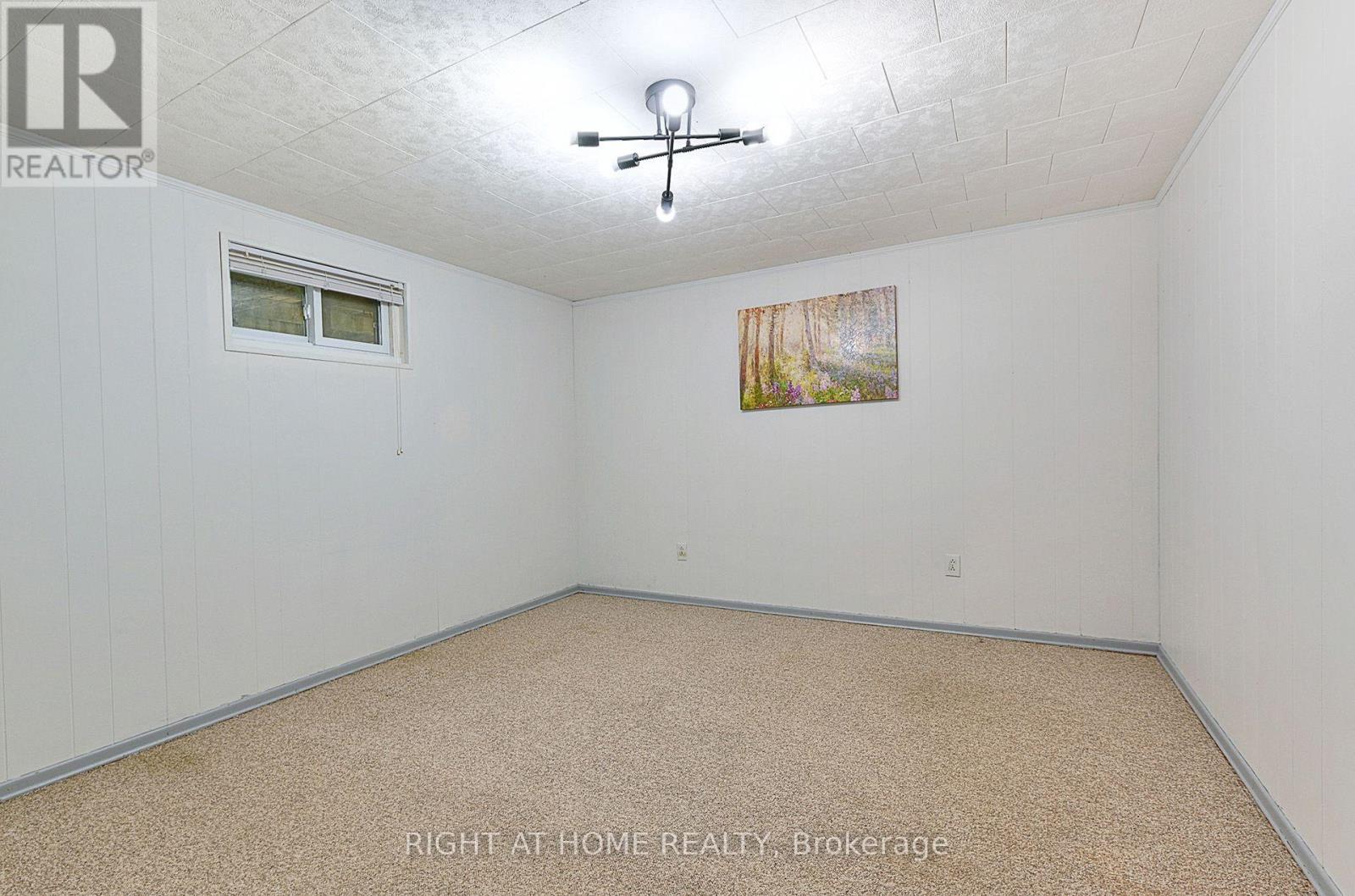 245 West 33rd Street, Hamilton, Ontario  L9C 5J7 - Photo 17 - X13737118