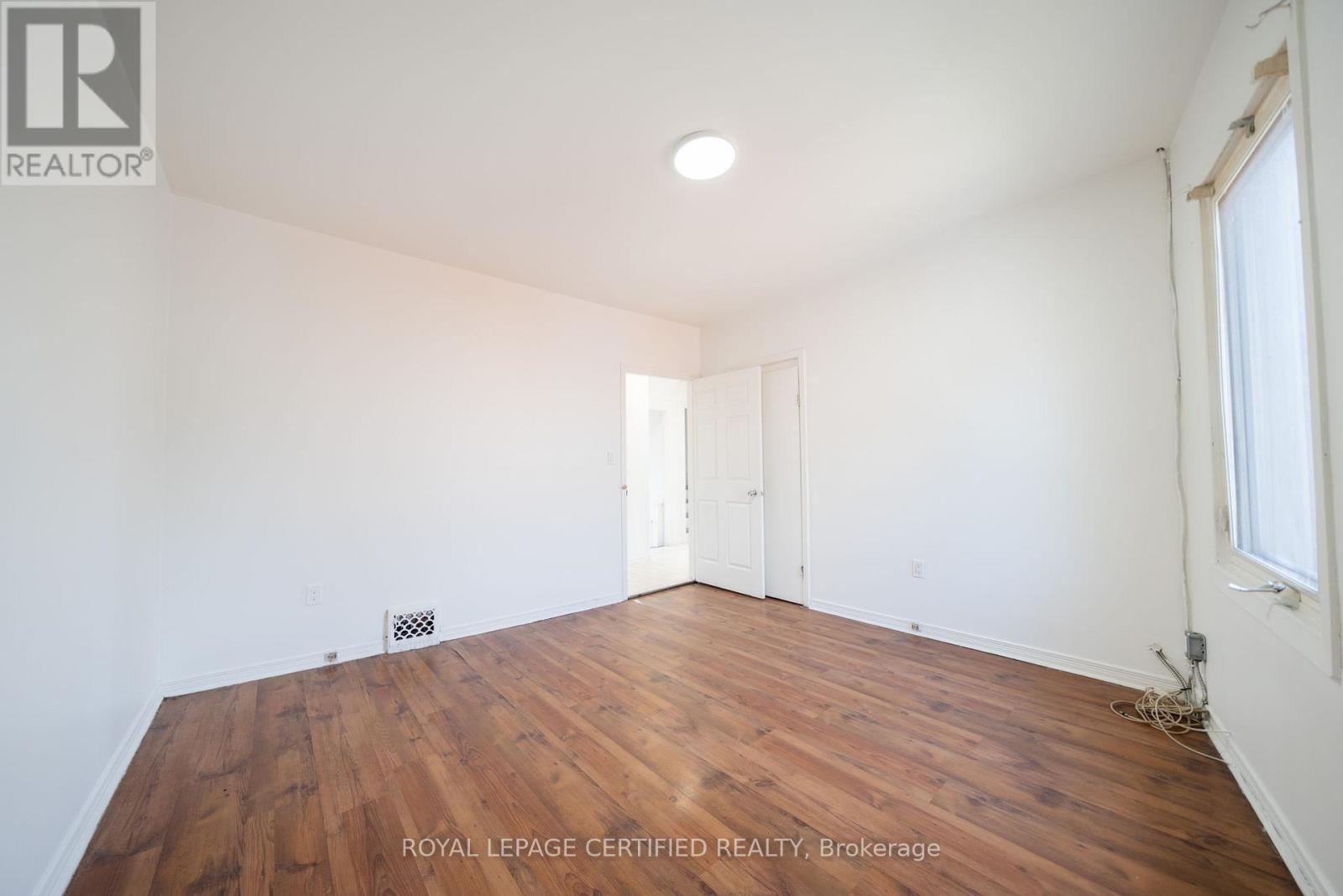 10 Fairleigh Avenue N, Hamilton, Ontario  L8L 6H2 - Photo 13 - X13737250