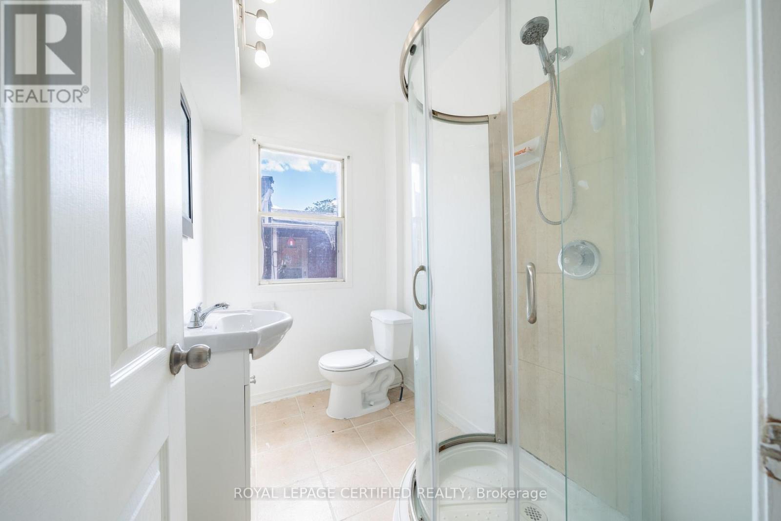10 Fairleigh Avenue N, Hamilton, Ontario  L8L 6H2 - Photo 9 - X13737250