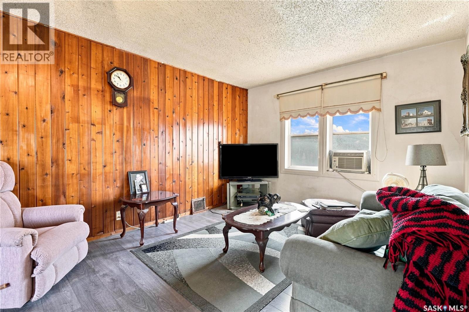 117 Victoria Street, Mortlach, Saskatchewan  S0H 3E0 - Photo 7 - SK047228
