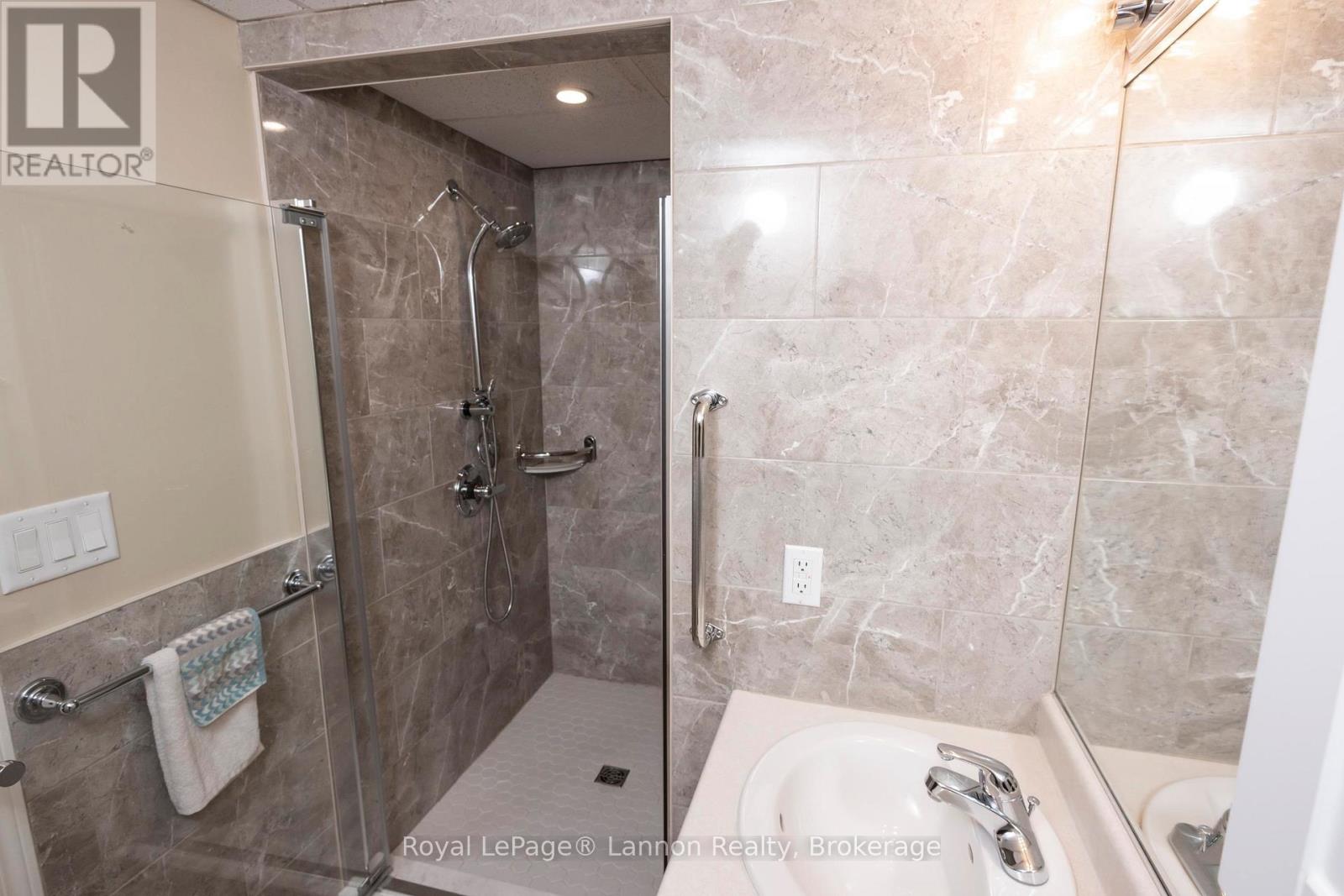 208-620 Red River Rd, Thunder Bay, Ontario  P7B 7C8 - Photo 27 - X13693596