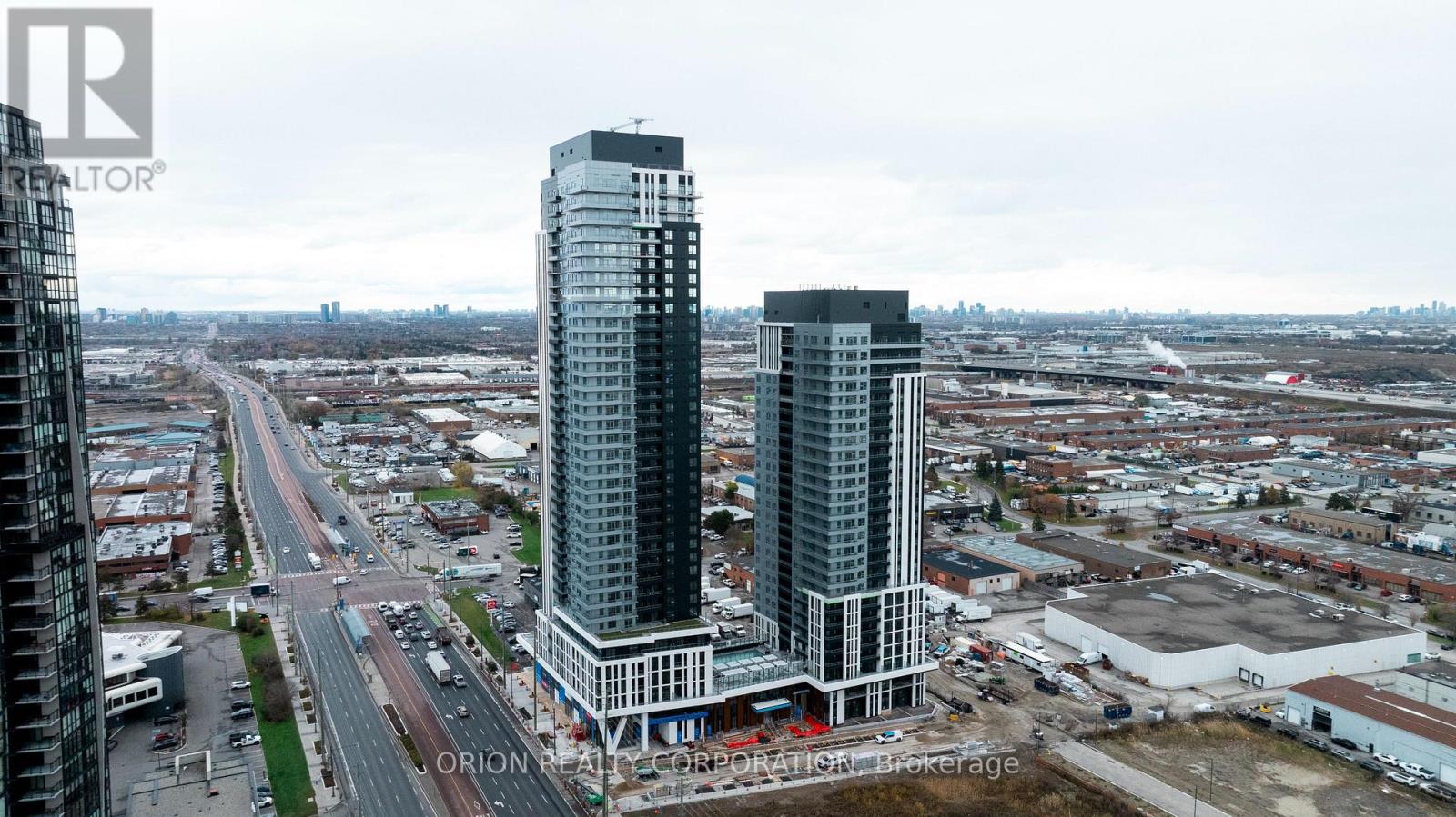 211 - 5 MEADOWDALE ROAD, Vaughan, Ontario