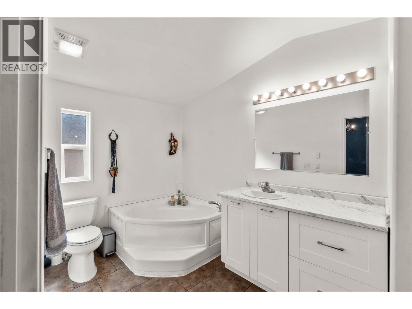 2815 Princeton Kamloops Highway Unit# 38, Kamloops, British Columbia  V0E 2A0 - Photo 11 - 10398853