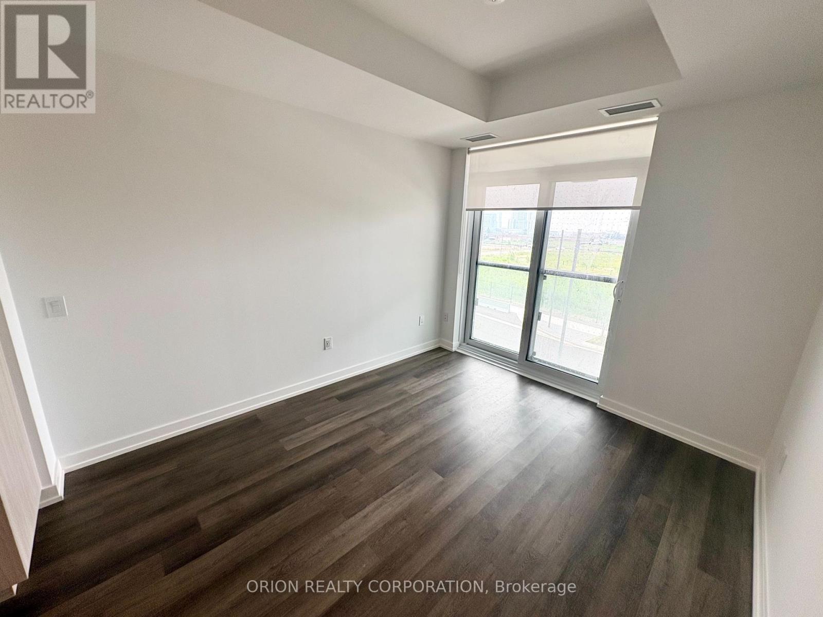 211 - 5 Meadowdale Road, Vaughan, Ontario  L4K 0C7 - Photo 9 - N13594652