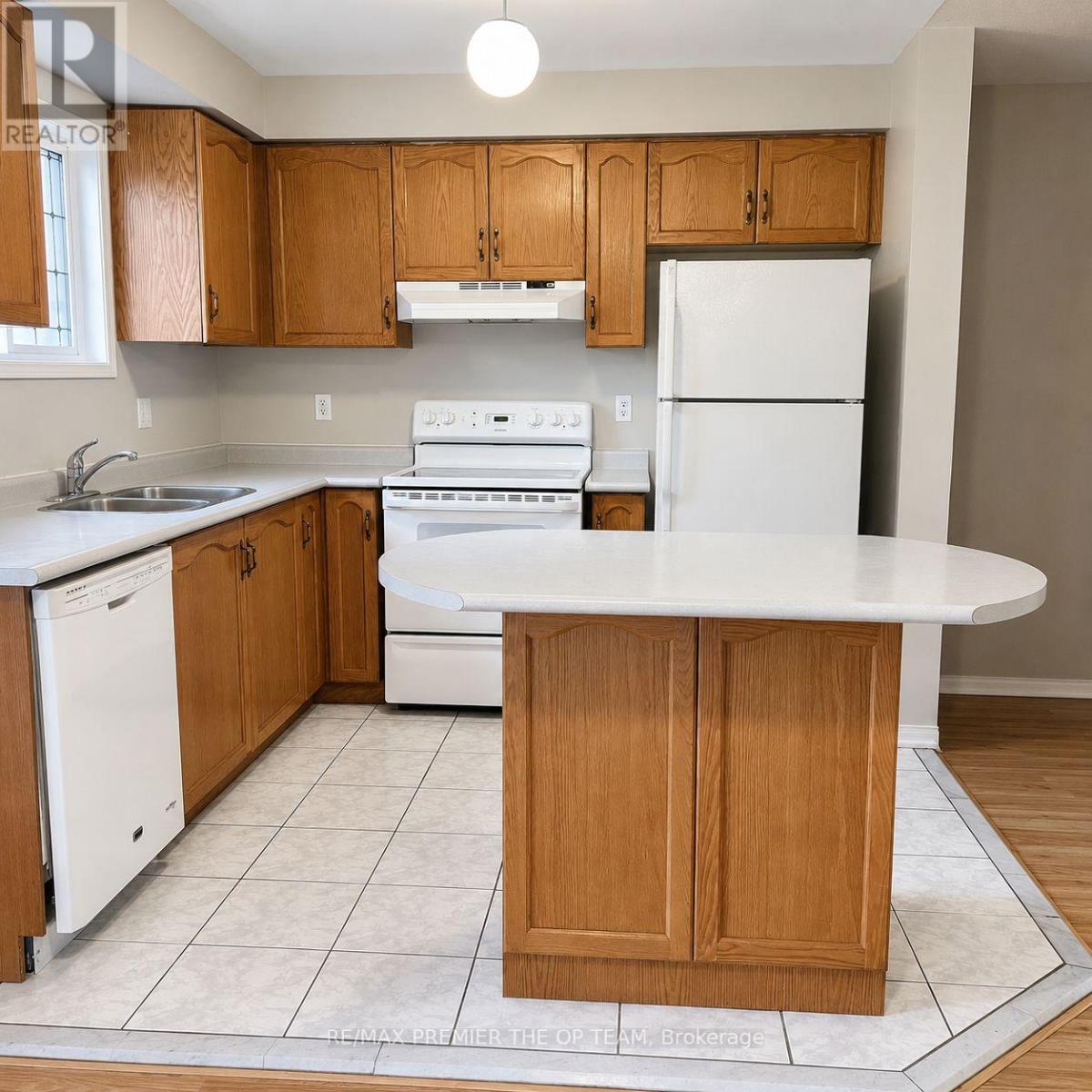 94 Kelso Crescent, Vaughan, Ontario  L6A 2K6 - Photo 6 - N13733622