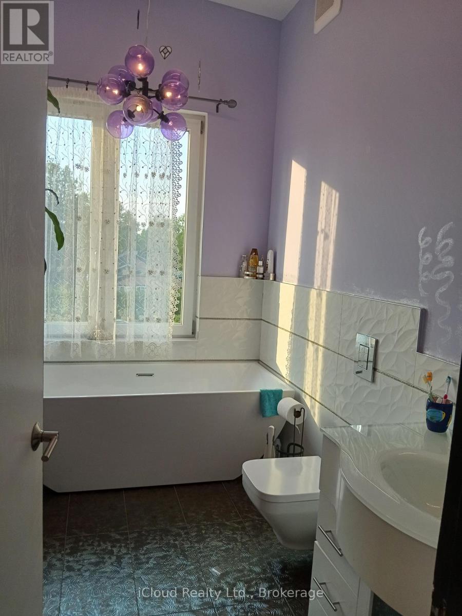 2216 Champlain Road, Tiny, Ontario  L9M 0C4 - Photo 17 - S13733500