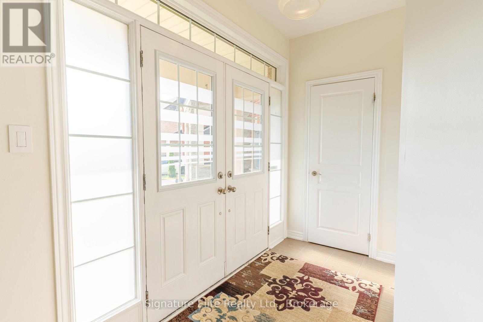 8 Teaberry Terrace, Brampton, Ontario  L6Y 0Y1 - Photo 2 - W13528754