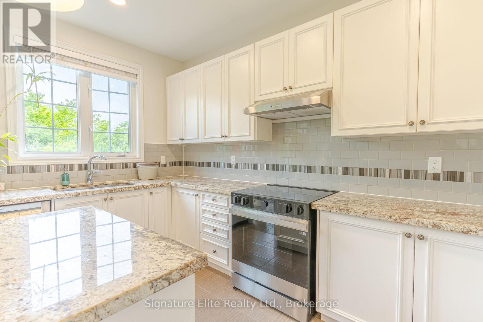 8 Teaberry Terrace, Brampton, Ontario  L6Y 0Y1 - Photo 16 - W13528754