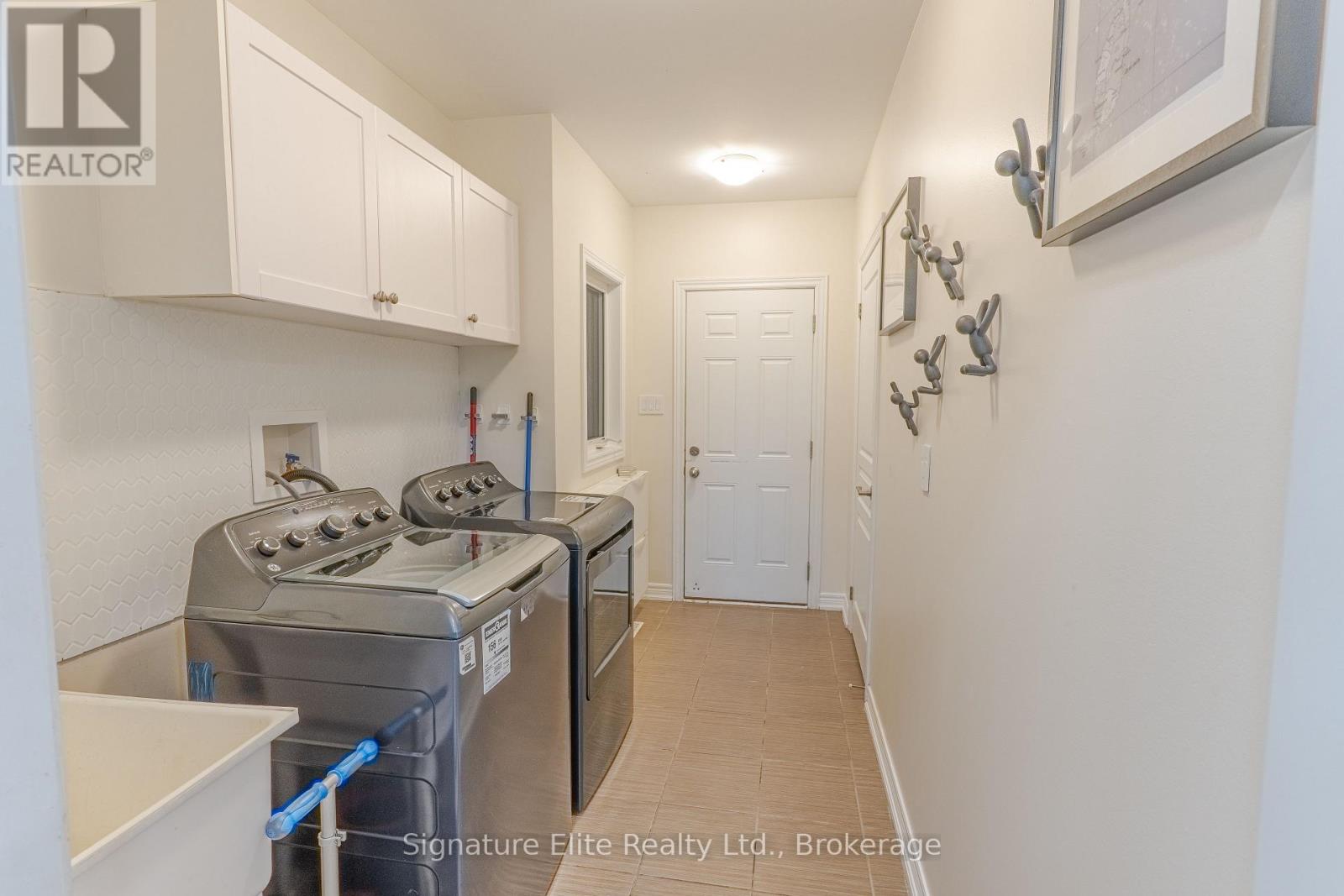 8 Teaberry Terrace, Brampton, Ontario  L6Y 0Y1 - Photo 32 - W13528754