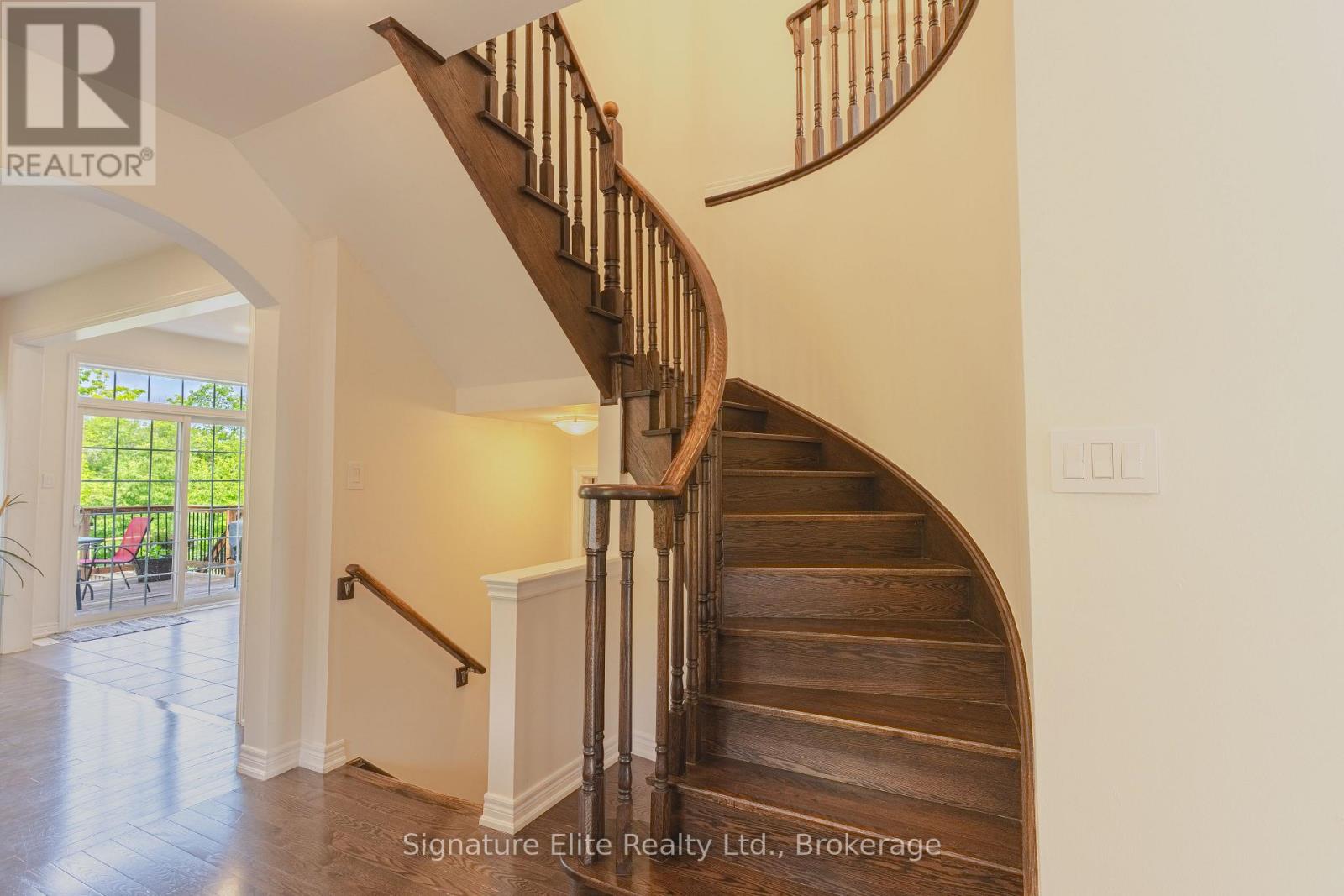 8 Teaberry Terrace, Brampton, Ontario  L6Y 0Y1 - Photo 8 - W13528754
