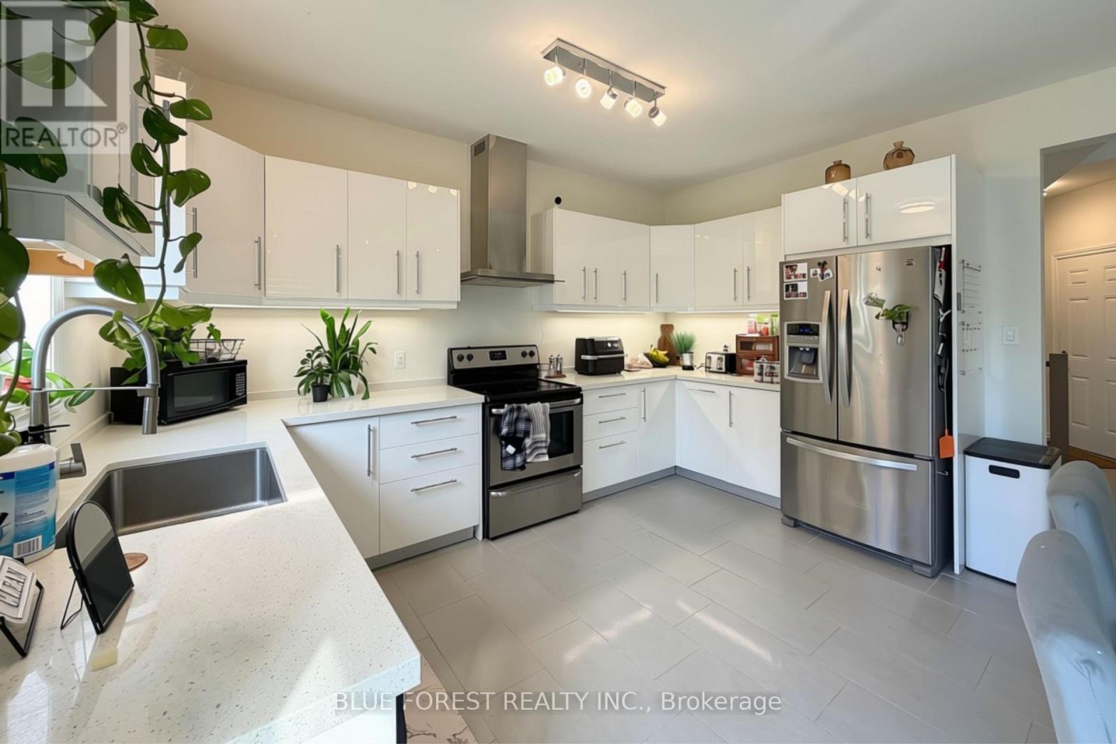 3584 Singleton Avenue, London South, Ontario  N6L 0C9 - Photo 5 - X13737358