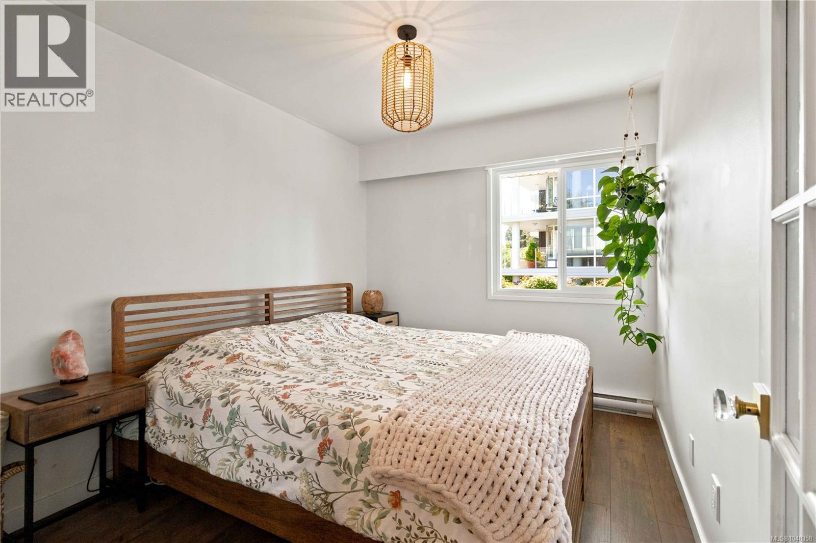 2 210 Douglas St, Victoria, British Columbia  V8V 2P2 - Photo 16 - 1048358