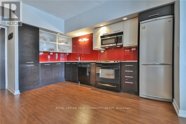 706 - 8 Telegram Mews, Toronto, Ontario  M5V 3Z5 - Photo 3 - C13737372