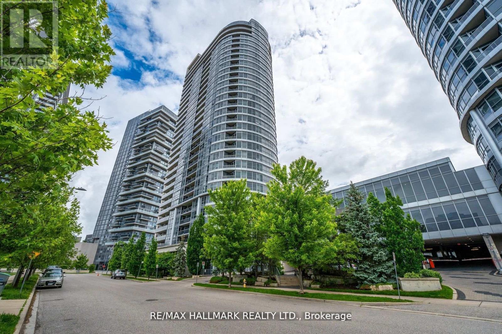 2220 - 181 Village Green Square, Toronto, Ontario  M1S 0K6 - Photo 1 - E13737368