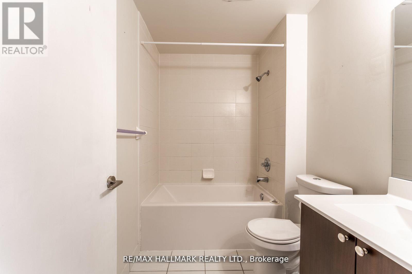 2220 - 181 Village Green Square, Toronto, Ontario  M1S 0K6 - Photo 7 - E13737368