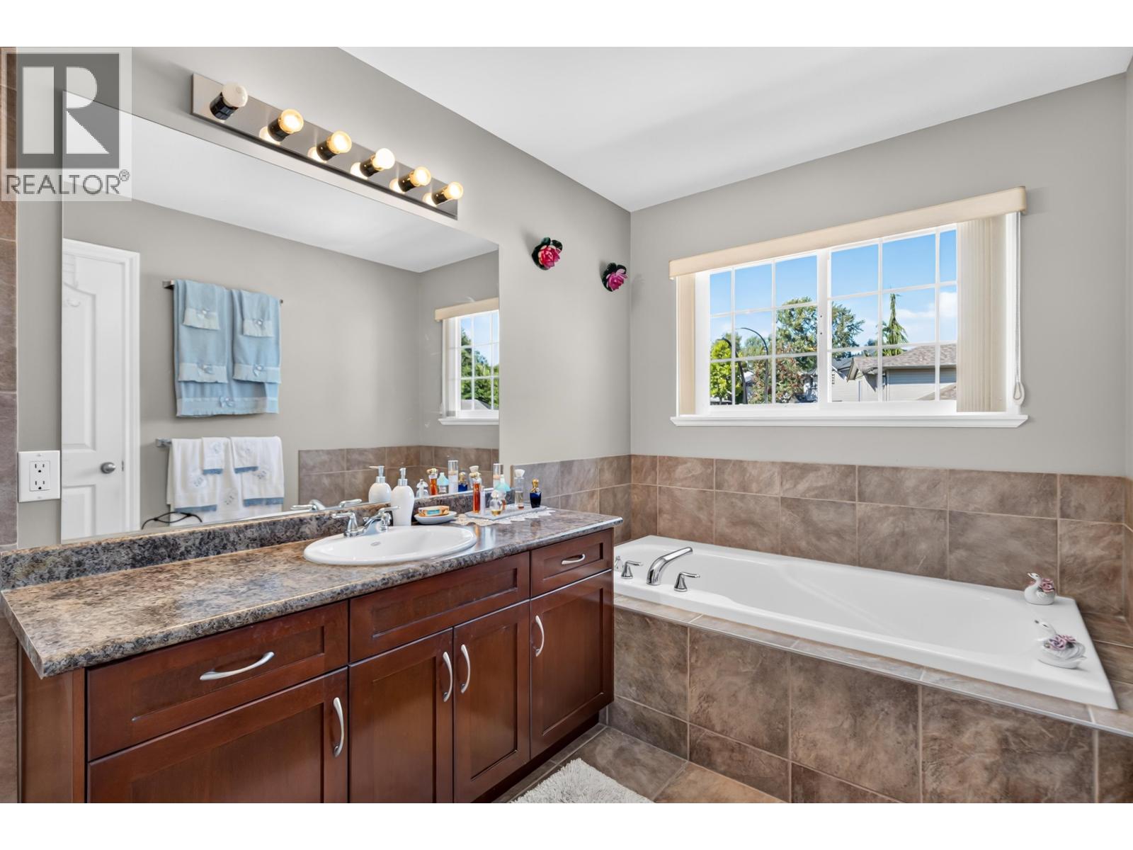 11785 Gilland Loop, Maple Ridge, British Columbia  V4R 2W4 - Photo 26 - R3160795