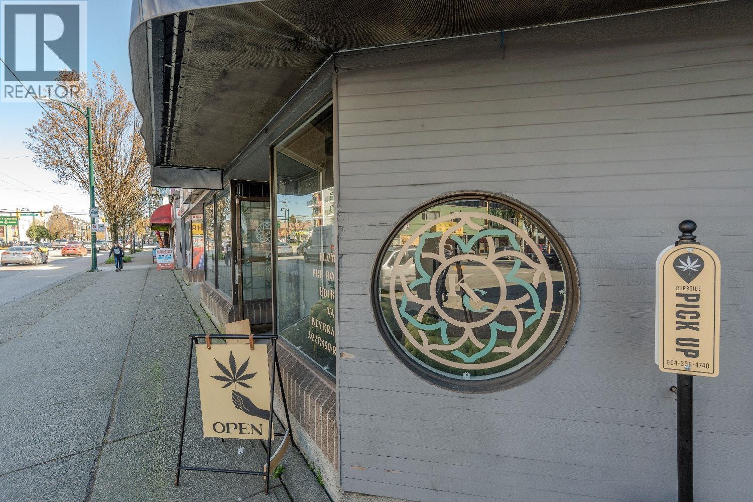 2140 KINGSWAY, vancouver, British Columbia