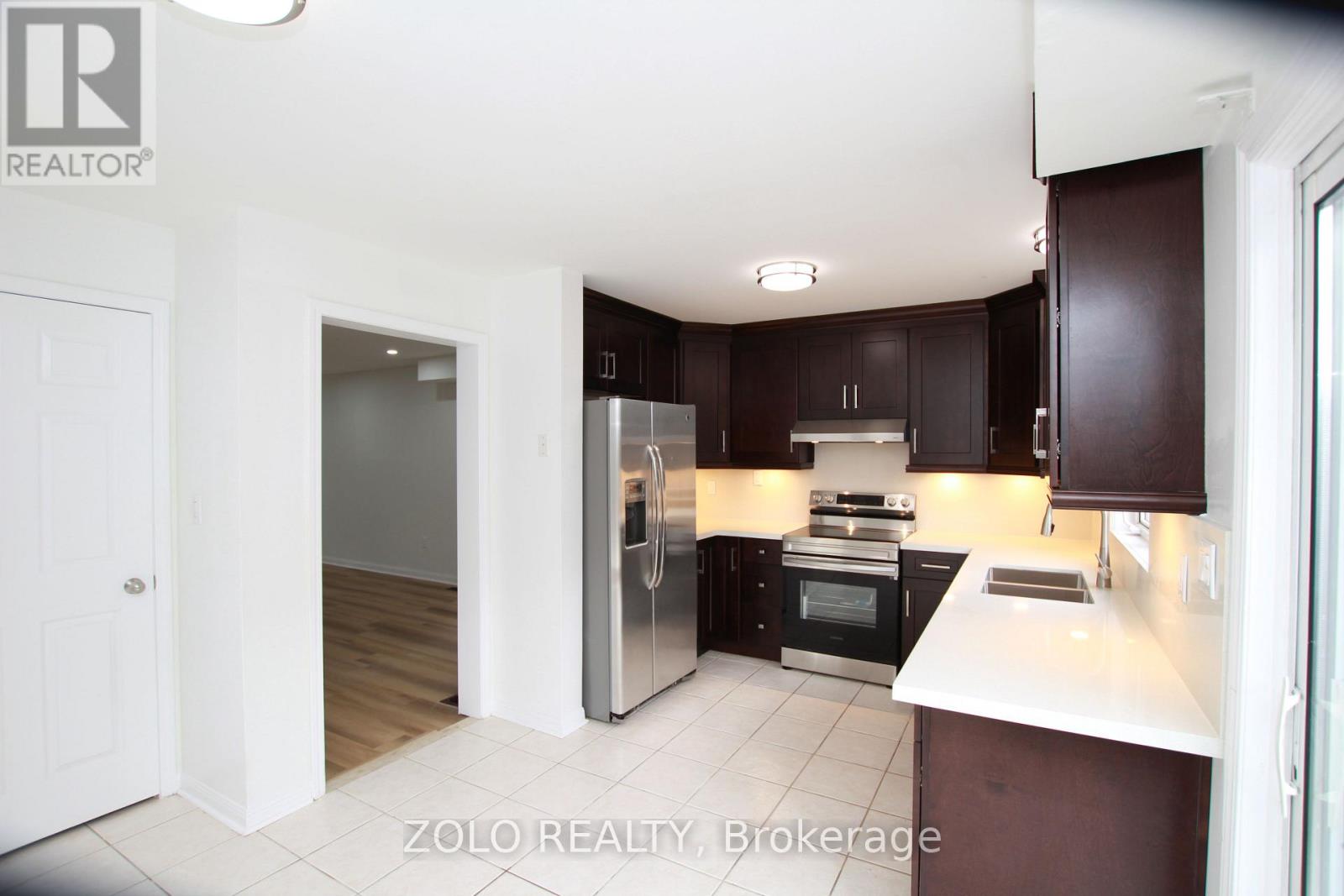 226 Equator Crescent N, Vaughan, Ontario  L6A 2Y1 - Photo 2 - N13737298