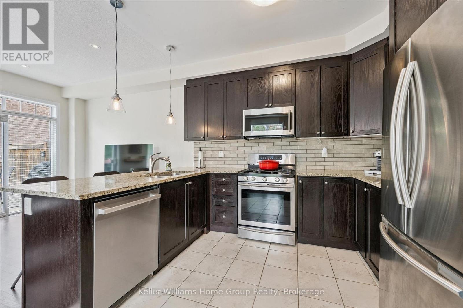 61 Ridgegate Crescent, Halton Hills (Georgetown), Ontario  L7G 0L6 - Photo 11 - W13737264