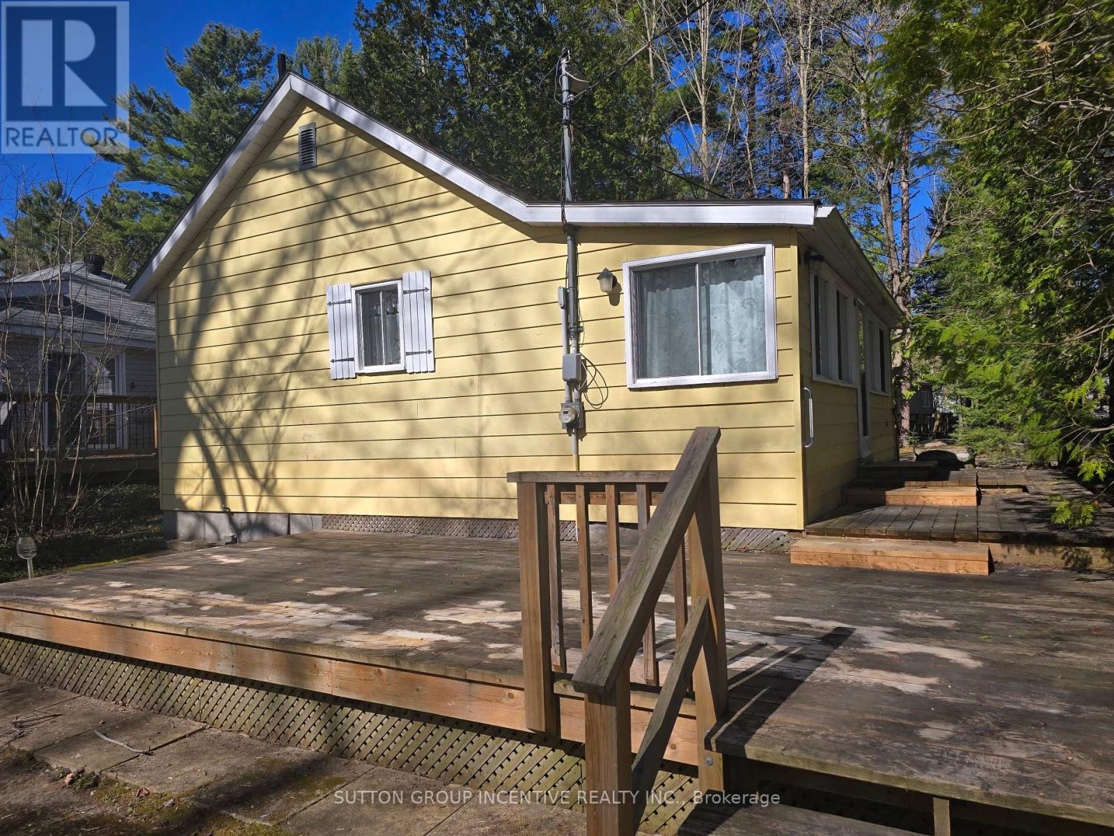 18 Harras Avenue, Tiny, Ontario  L0L 2J0 - Photo 4 - S13737268