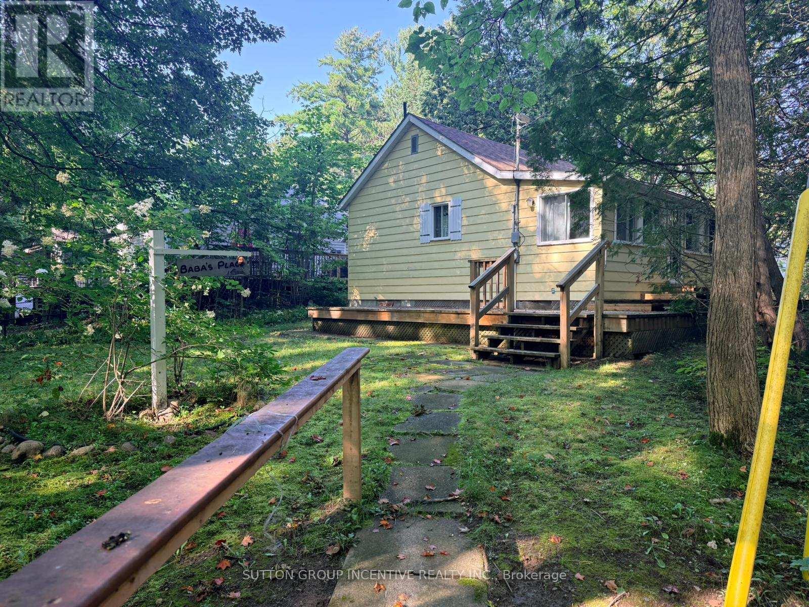 18 Harras Avenue, Tiny, Ontario  L0L 2J0 - Photo 8 - S13737268