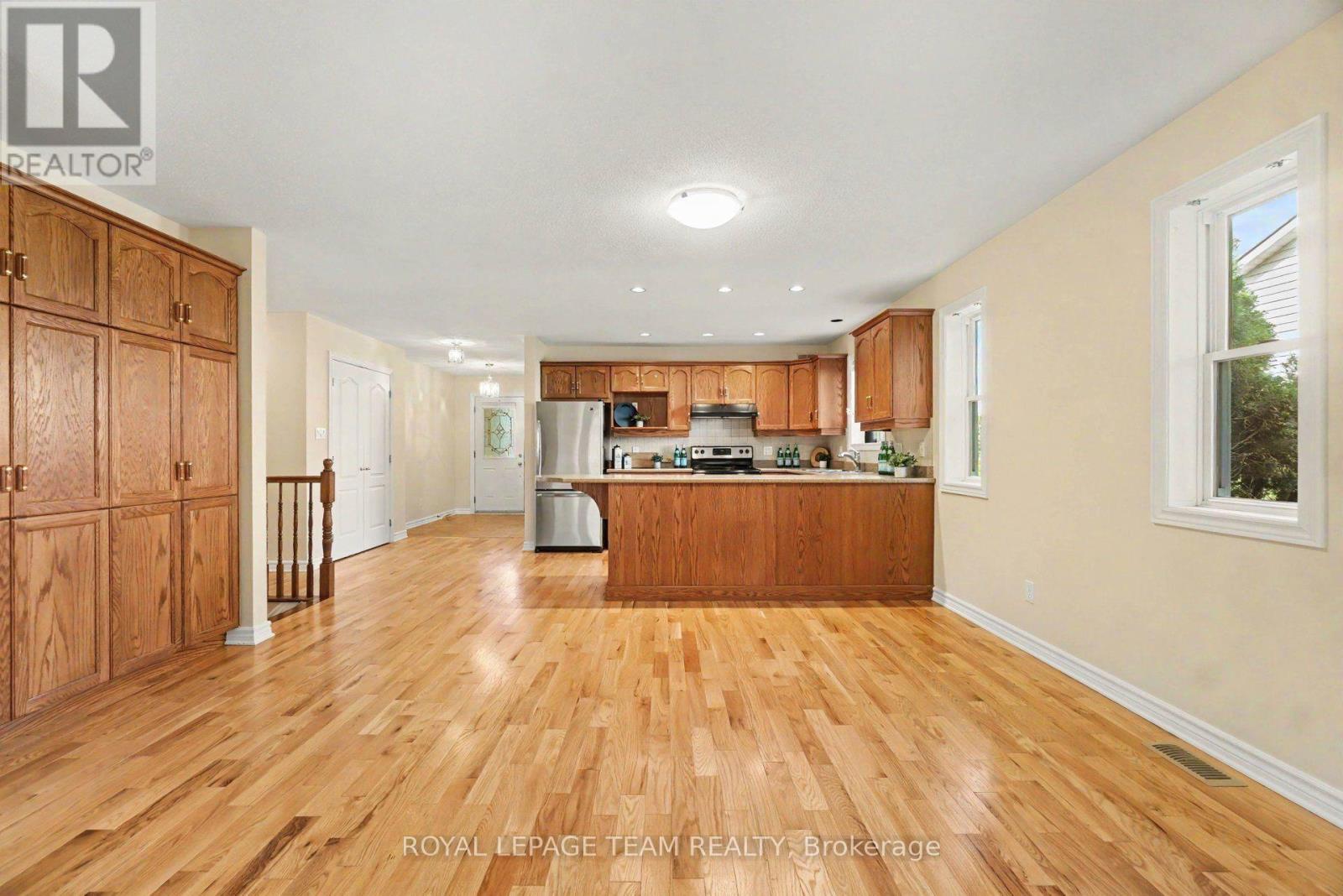 120 Vaughan Street, Mississippi Mills, Ontario  K0A 1A0 - Photo 15 - X13733092