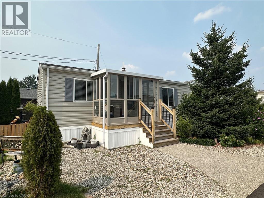17 Hemlock Crescent Pvt Crescent, Puslinch, Ontario  N0B 2J0 - Photo 2 - 40860132