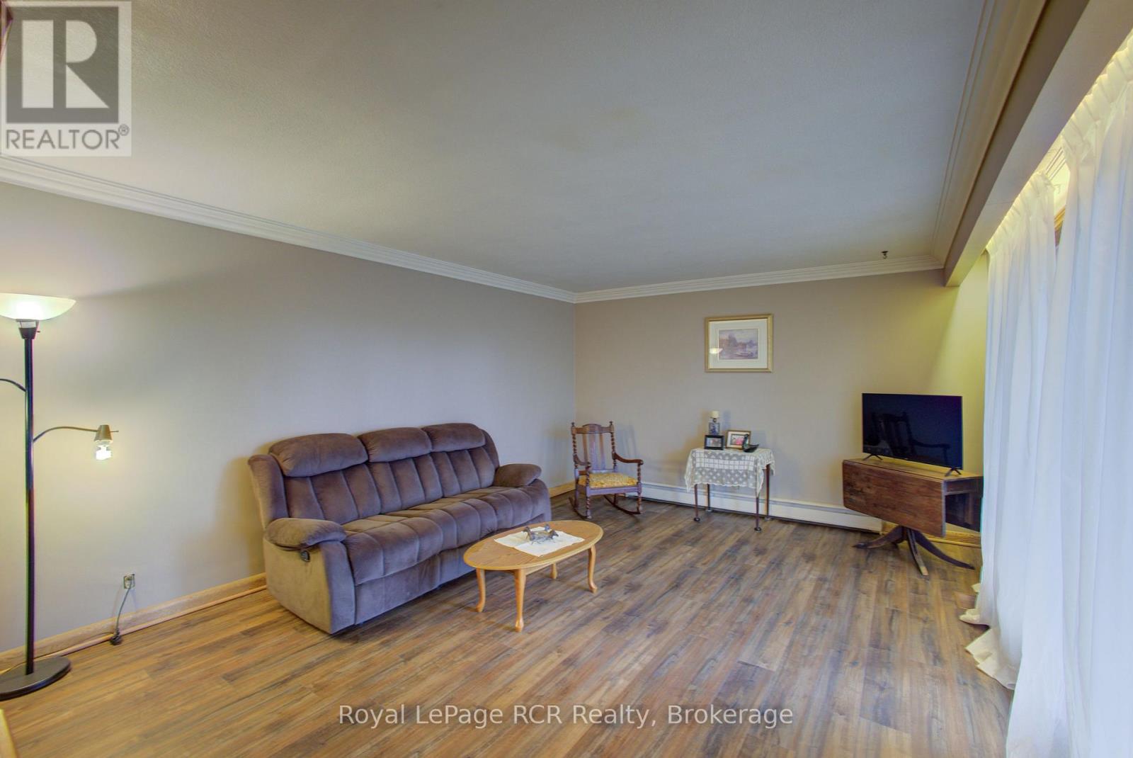 441 Smith Street, Wellington North, Ontario N0G 1A0 - Photo 16 - X13737370