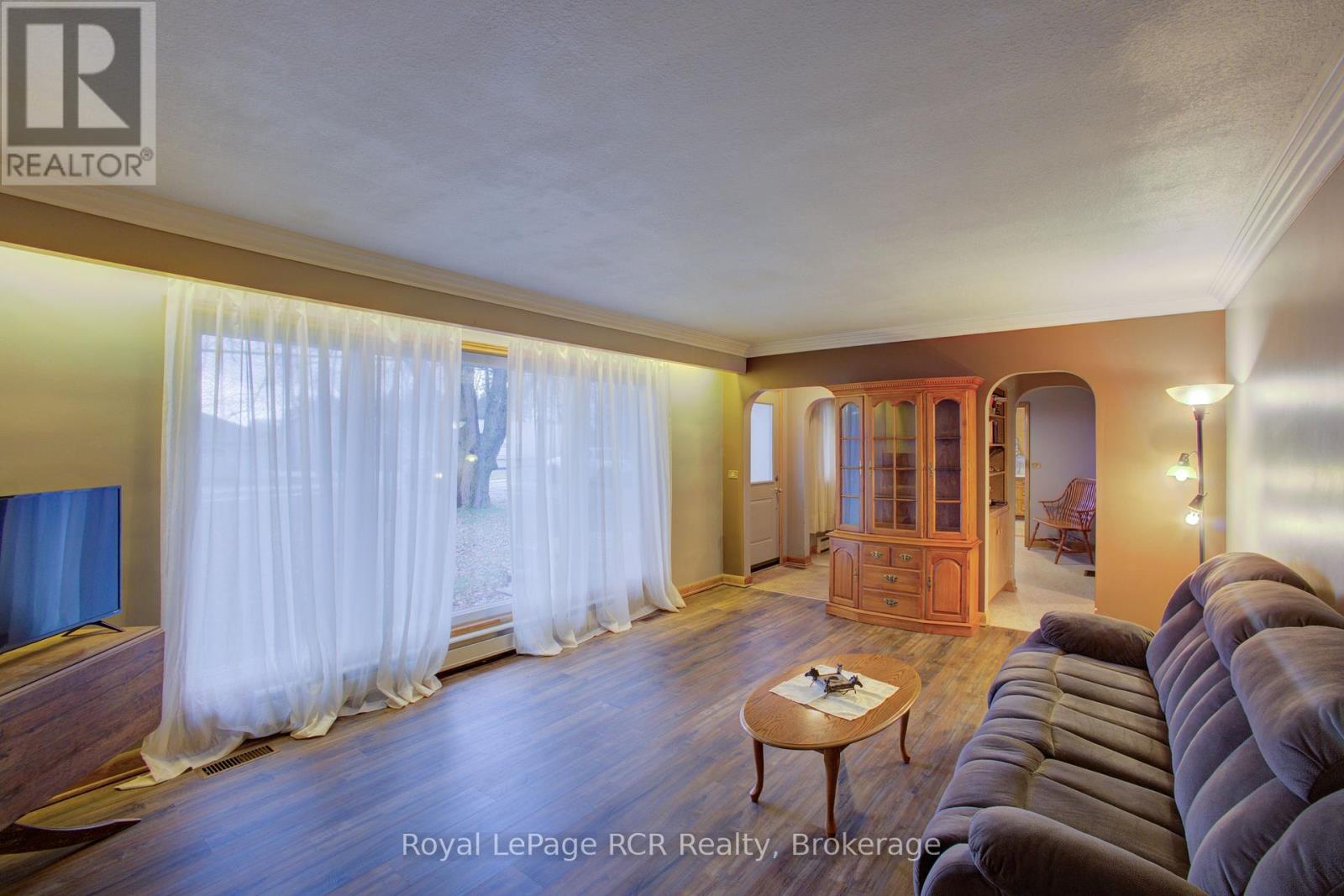 441 Smith Street, Wellington North, Ontario N0G 1A0 - Photo 17 - X13737370