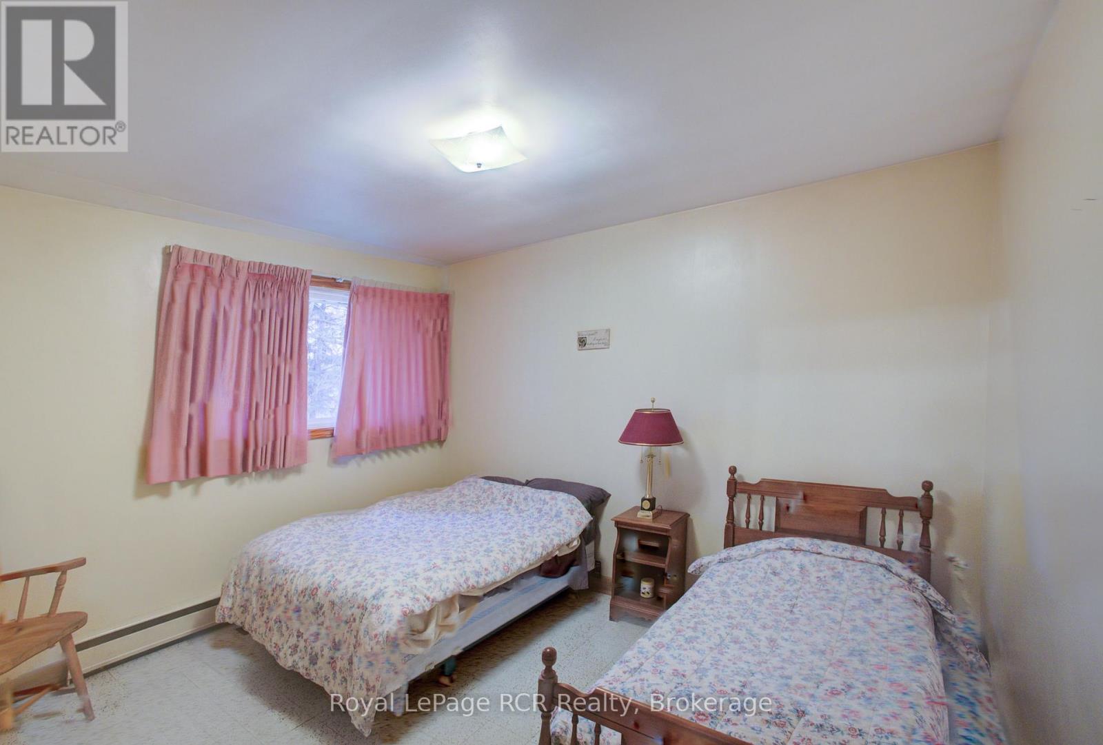 441 Smith Street, Wellington North, Ontario N0G 1A0 - Photo 21 - X13737370