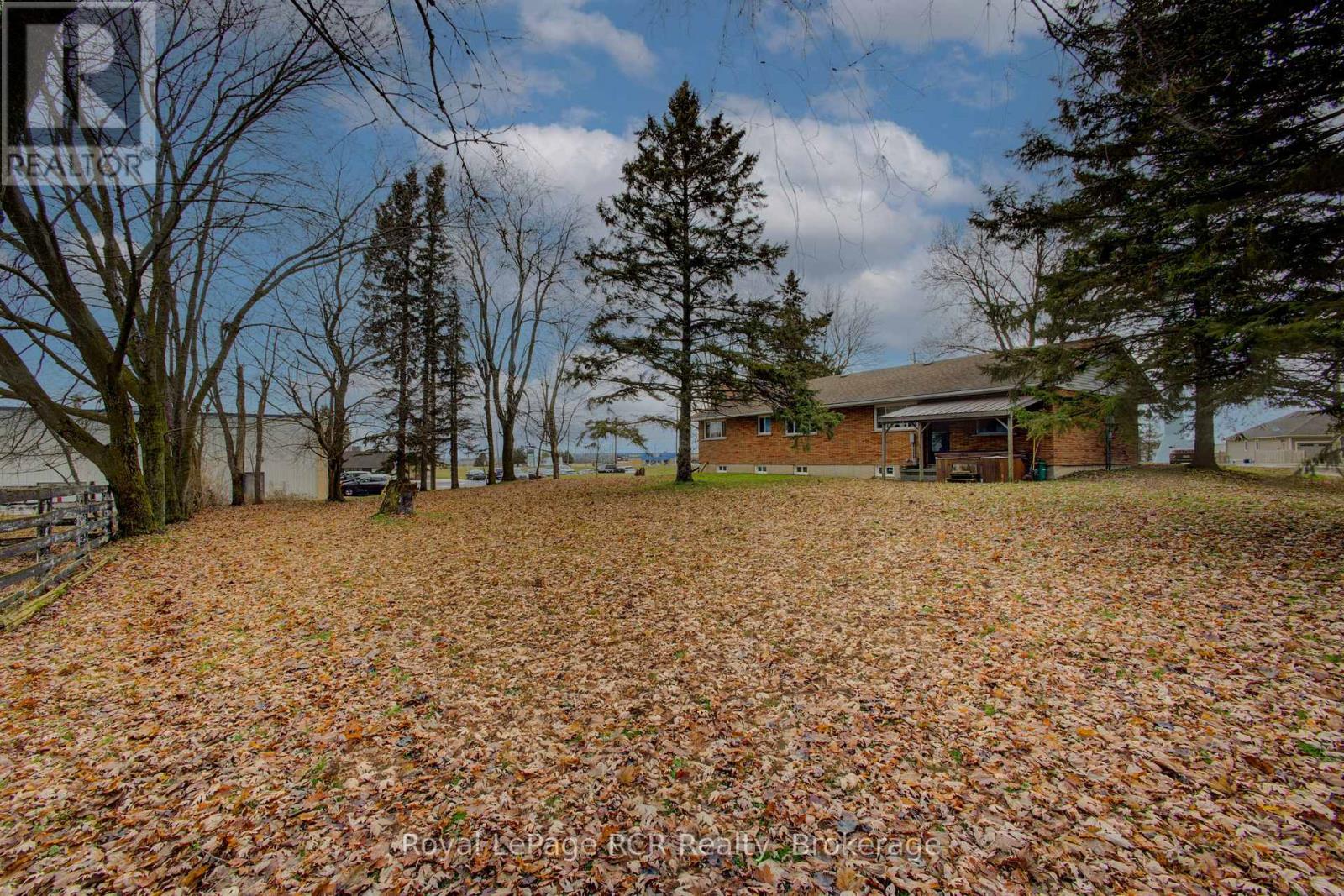 441 Smith Street, Wellington North, Ontario N0G 1A0 - Photo 3 - X13737370