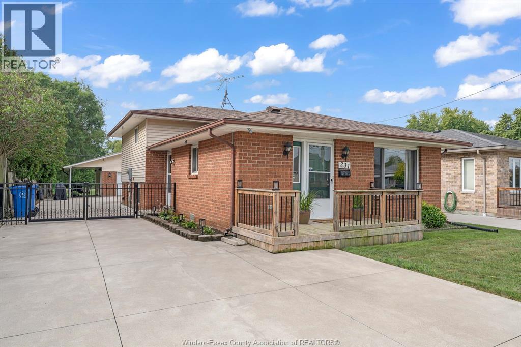 231 St. Arnaud, Amherstburg, Ontario  N9V 2P2 - Photo 1 - 26021446