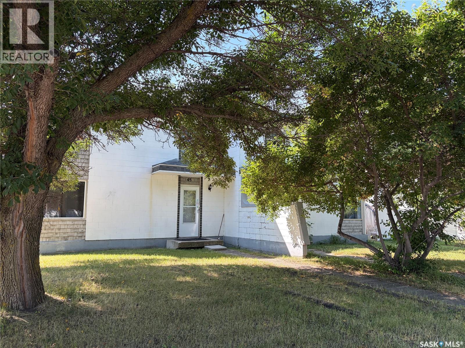 43 Bantry Street, Lanigan, Saskatchewan  S0K 2M0 - Photo 4 - SK030891
