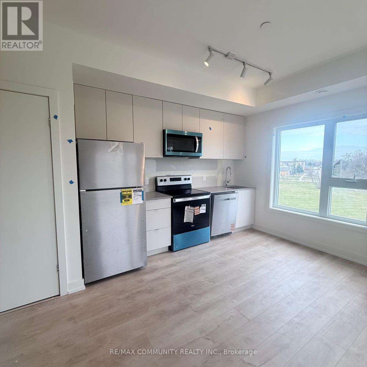 309b - 16 Melbourne Avenue, St. Catharines, Ontario  L2P 3J8 - Photo 3 - X13737278