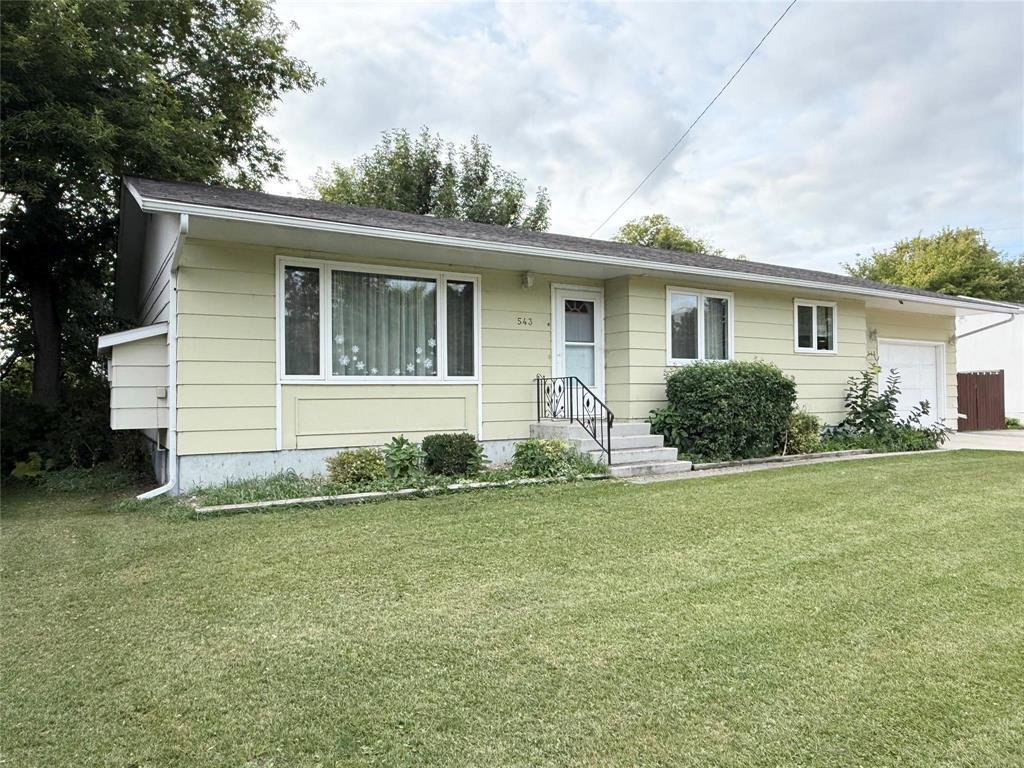 543 8th Street NW, Portage La Prairie, Manitoba  R1N 2N2 - Photo 1 - 202622031