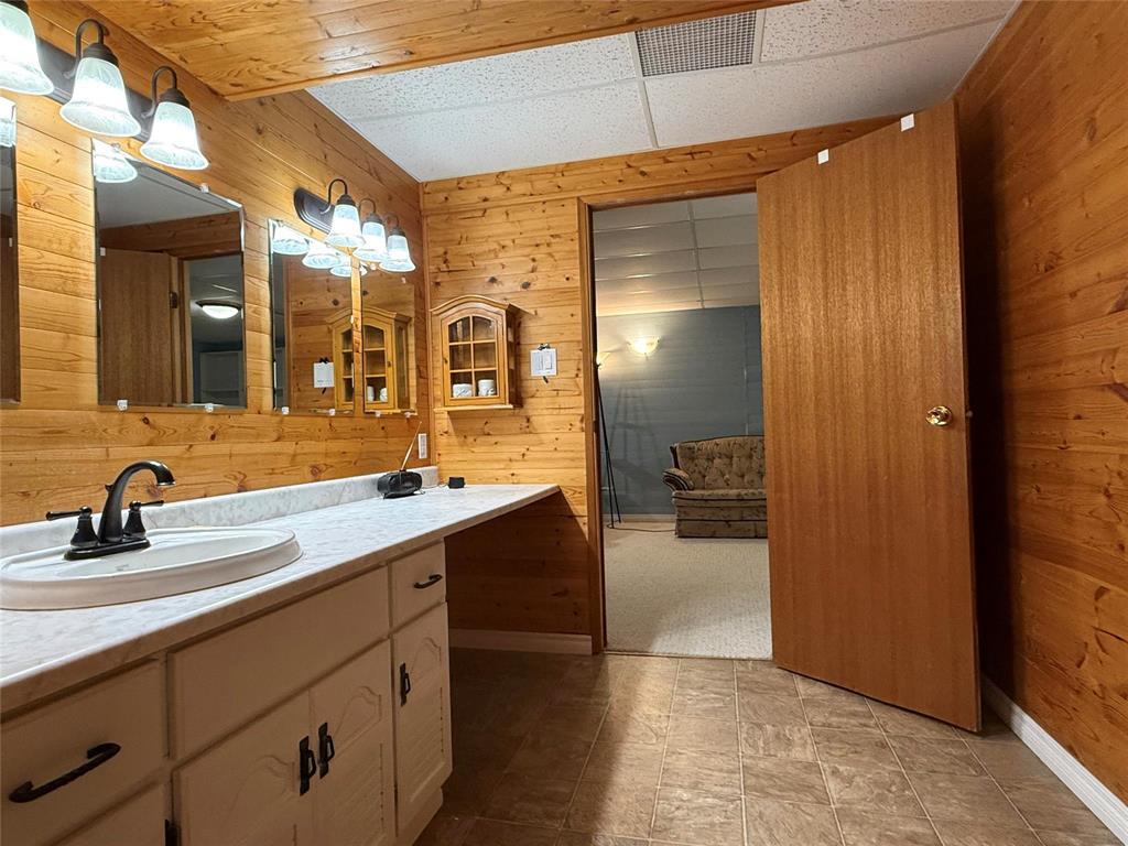 543 8th Street NW, Portage La Prairie, Manitoba  R1N 2N2 - Photo 32 - 202622031